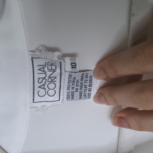 Vintage 80s 90s black & white button up blouse w embroidery detail sz 10 - Picture 3 of 6